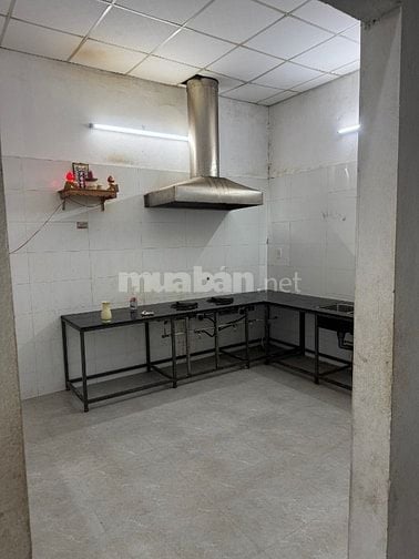 Cho Thuê nhà 180m2 ,đường Nguyễn Đức Thuận, 2 phòng ngủ, 10tr/tháng