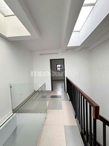 Cho thuê nhà mặt tiền khu nội bộ 60 Võ Thị Sáu phường Tân định .Q1
