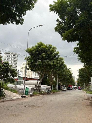 Bán đất đường xe hơi kế Phú Mỹ Hưng giá 6 tỷ 800 triệu 