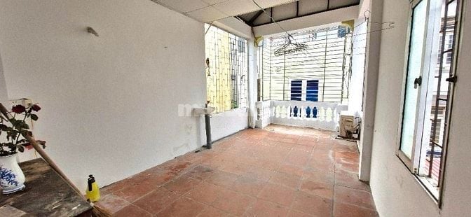 Nhà lô góc 42m2 Phú Đô, nhỉnh 7 tỷ - Thoáng mát, tràn ngập ánh sáng.