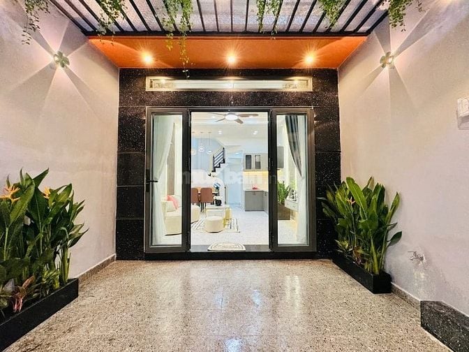 Nhà 3 lầu tuyệt đẹp Cao Cấp hẻm Đinh Tiên Hoàng, P1, Q.Bình Thạnh.