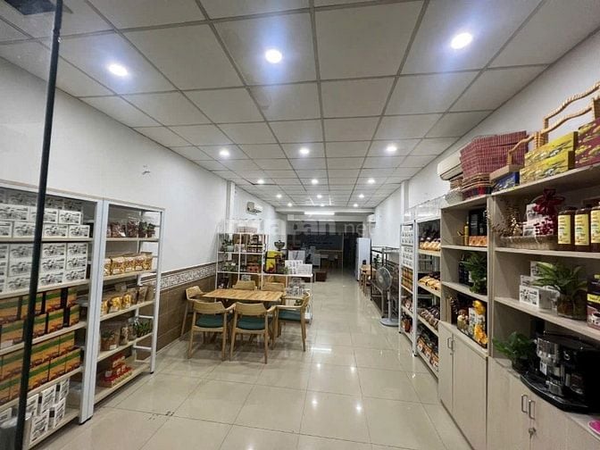 Cho thuê nhà hxt 180/11D  Nguyễn Hữu Cảnh, p22 quận Bình Thạnh 