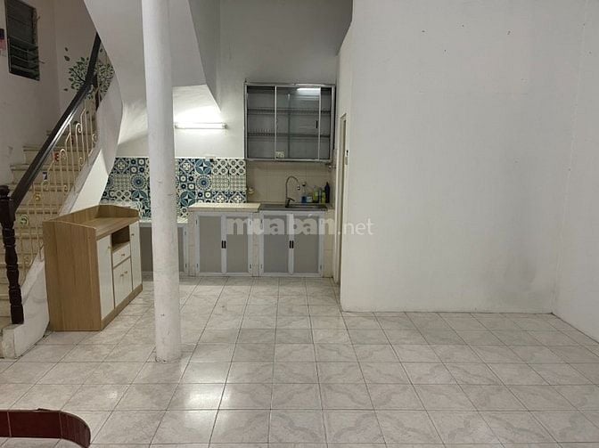  Nhà riêng ngõ phố đại la trần đại nghĩa dt40m2x3t giá 7,5tr 