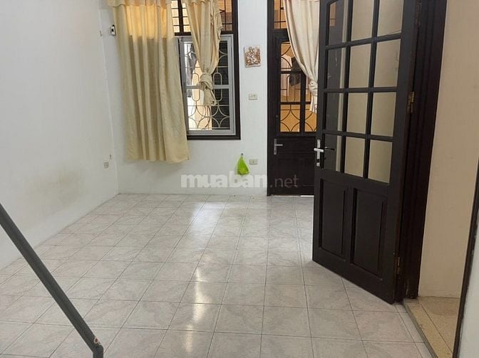  Nhà riêng ngõ phố đại la trần đại nghĩa dt40m2x3t giá 7,5tr 