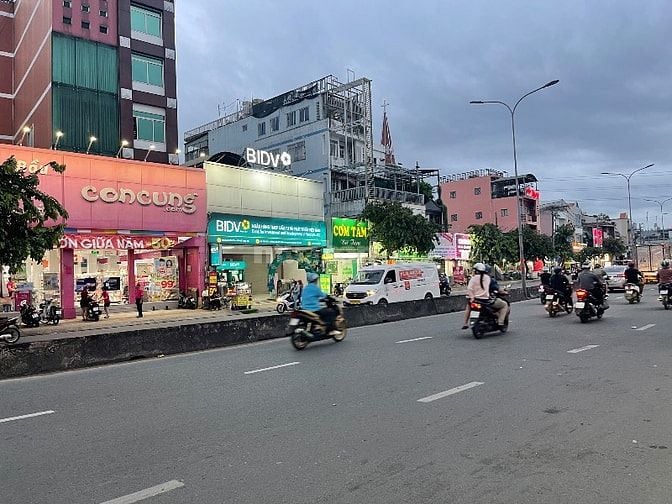 NHÀ 60M2 5 TẦNG TẶNG FULL NỘI THẤT LÊ TRỌNG TẤN , TÂN PHÚ CHỈ 7.5 TỶ