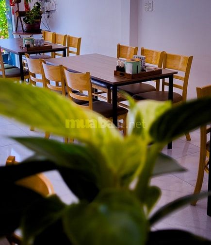 SANG NHƯỢNG NHÀ HÀNG CHAY DIỆN TÍCH 66M2