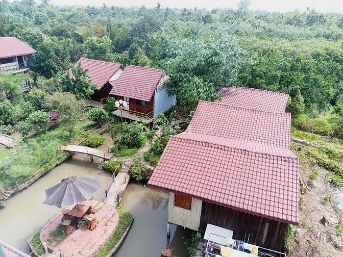 CẦN BÁN KHU NGHỈ DƯỠNG ĐANG KINH DOANH (BROWN HOUSE RESORT)
