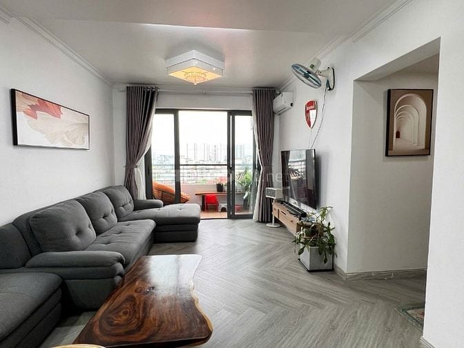 Chính chủ bán 312 Lạc Long Quân,2,7 tỷ  66m2, 2pn 2wc, sổ hồng Q11 HCM