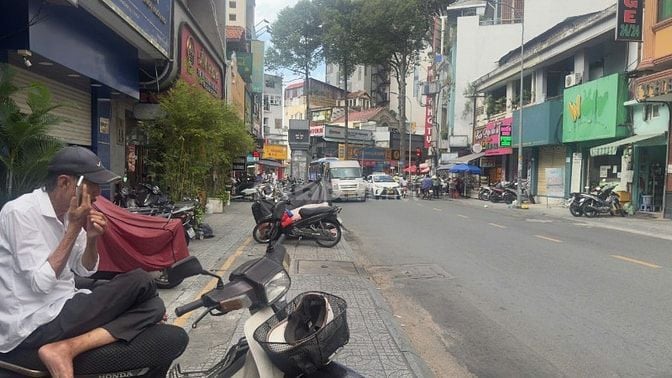 Bán Nhà mặt tiền số 20 Nguyễn Hữu Cầu, P.Tân Định, Quận 1