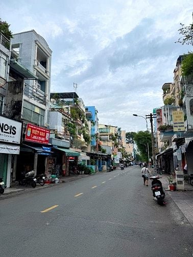 🌷 🌷 🌷 BÁN NHÀ MẶT TIỀN : 298 NGUYỄN DUY DƯƠNG - P. 4 - Q. 10 - HCM