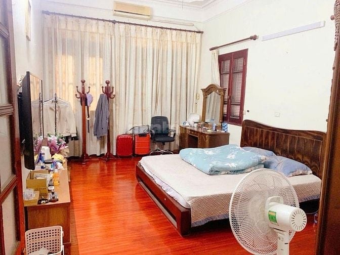 Bán nhà phố Nguyễn Trãi, Thanh Xuân, 44mx5T, MT 7,4m, 8,9 tỷ