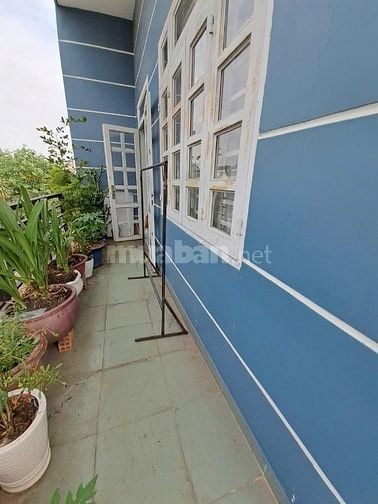 Bán nhà - 7 phòng wc riêng - hẻm xe hơi 6m thông - Ngay chợ Lạc Quang 