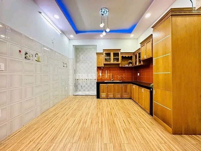 Bán gấp nhà Trần Thị Cờ, Thới An, Quận 12. Giá 2,16 tỷ/60m2,hẻm xe hơi