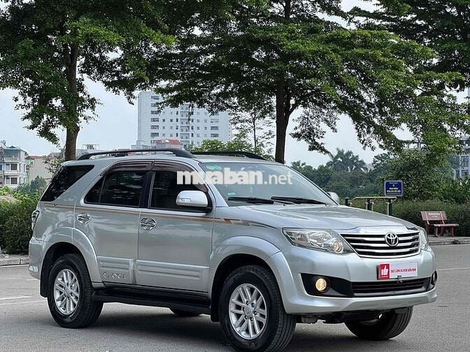 Toyota Fortuner 2012 2.7V 4x2 - 160000 km