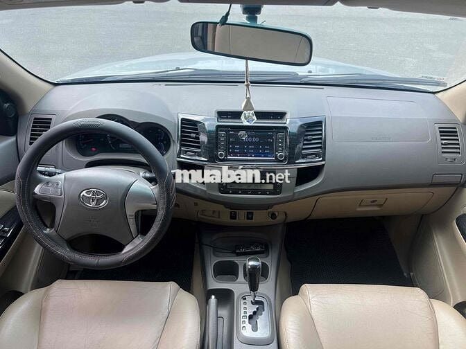 Toyota Fortuner 2012 2.7V 4x2 - 160000 km