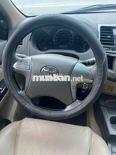 Toyota Fortuner 2012 2.7V 4x2 - 160000 km