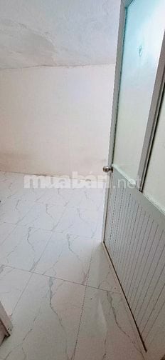 Fuldo, giá 1,9tr , 19m² , 243 tam trinh 