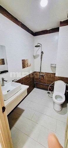 PHÒNG TRỌ NGAY CÔNG TY PHẦN MỀM QUANG TRUNG CÓ GÁC, CỬA SỔ