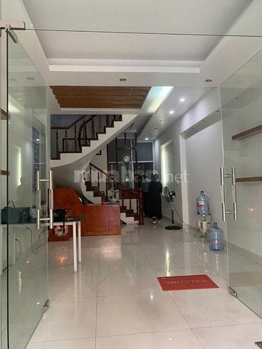 HXH 125/8C Nguyễn Văn Thương P.25 Bình Thạnh 4x17m 1 trệt 3 lầu 5P