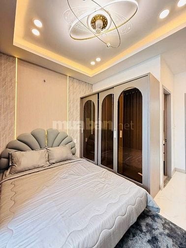 Bán gấp nhà Huỳnh Văn Nghệ, Tân Bình 38m2 chỉ 1tỷ750 gần Sân bay TSN