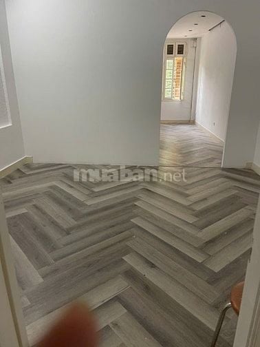 Cho thuê nhà ngõ 515 Hoàng Hoa Thám Ba Đình, ô tô đỗ cửa 