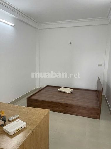 Cho thuê nhà ngõ 515 Hoàng Hoa Thám Ba Đình, ô tô đỗ cửa 