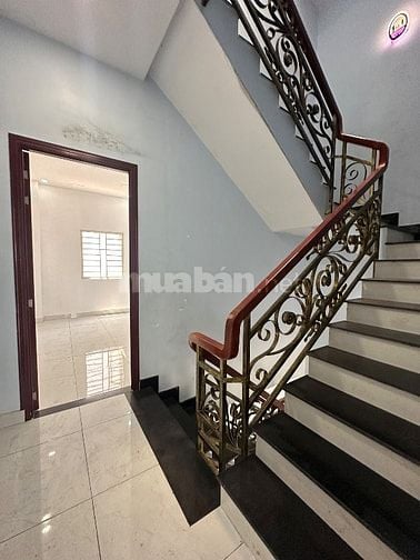 Nhà Hương Lộ 2, đường 7m thông, nở hậu 7m, 68m2, 4 Tầng, Chỉ 6,05 Tỷ. 