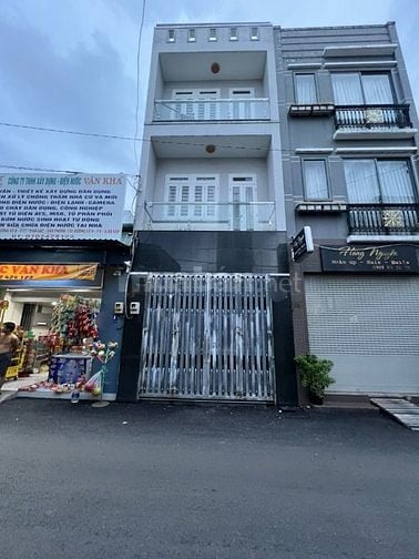 Nhà 3 lầu Cao Cấp Mặt tiền Đường Số 9, P9, Q.Gò Vấp.