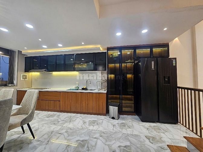 Địa chỉ: 68/26 Nguyễn Tư Giản, Phường 12, Gò Vấp.