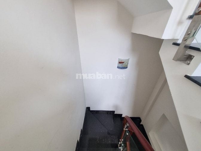 CHO THUÊ NHÀ P. GIA ĐỊNH - 5 TẦNG - DT 29m2. DTSD 100m2