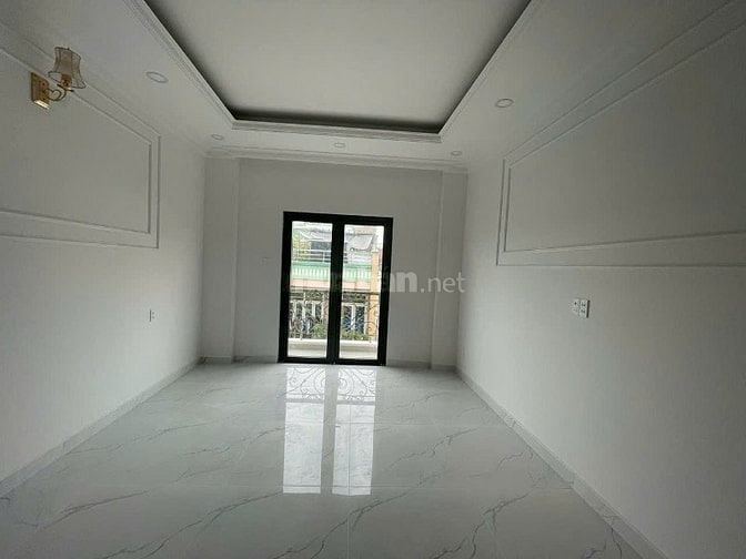 Chỉ 10.5Tỷ Nhà Mới Đẹp Kiến Trúc Tân Cổ Điển,TT Quận 11 Có thang maý