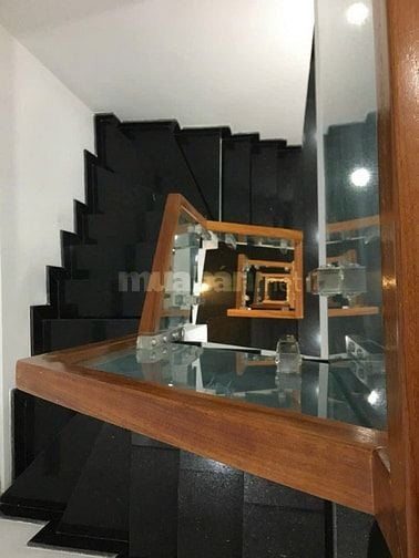 Chỉ 10.5Tỷ Nhà Mới Đẹp Kiến Trúc Tân Cổ Điển,TT Quận 11 Có thang maý