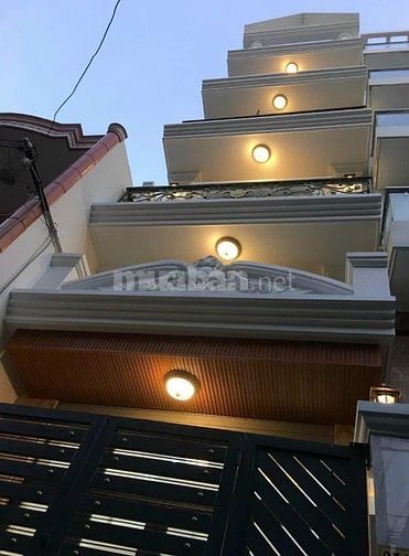 Chỉ 10.5Tỷ Nhà Mới Đẹp Kiến Trúc Tân Cổ Điển,TT Quận 11 Có thang maý