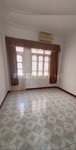 Nhà riêng ngõ phố bùi ngọc dương thanh nhàn dt45m2x3t giá 10tr