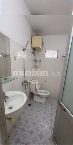 Nhà riêng ngõ phố bùi ngọc dương thanh nhàn dt45m2x3t giá 10tr