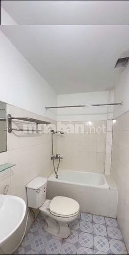Nhà riêng ngõ phố bùi ngọc dương thanh nhàn dt45m2x3t giá 10tr