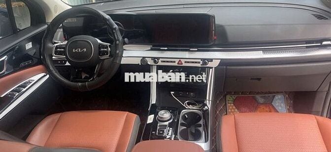 Kia Carnival 2024 2.2D Signature 7 ghế - 7500 km