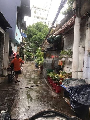 Cho thuê nhà nguyên căn đường 3 tháng 2, Quận 10, 3,4x10m, 12tr