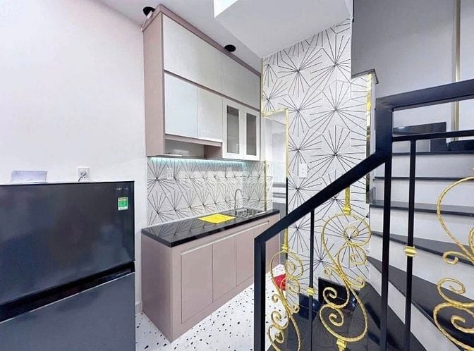Đáo hạn gấp bán nhà tại Bùi Hữu Nghĩa, P.7, Q.5 48m2 giá chỉ 1TY990