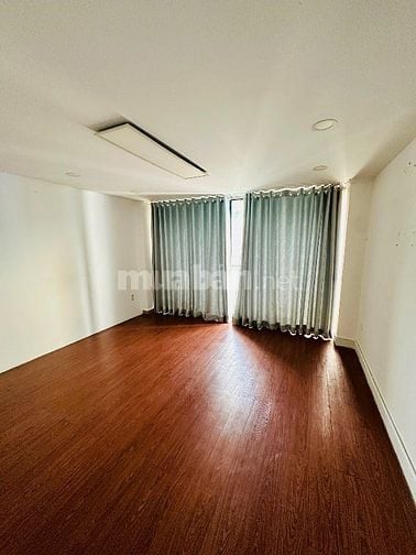 Cho thuê nhà mặt tiền đường Hoa Lan KDTD