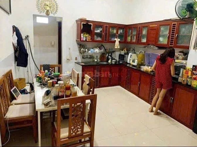 BÁN GẤP NHÀ MẶT TIỀN CHỢ BÌNH CHÁNH