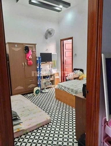 BÁN GẤP NHÀ MẶT TIỀN CHỢ BÌNH CHÁNH