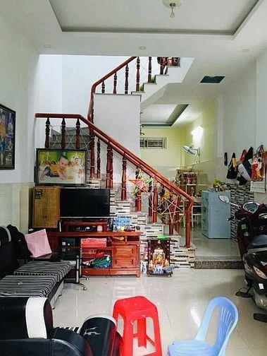 BÁN GẤP NHÀ MẶT TIỀN CHỢ BÌNH CHÁNH