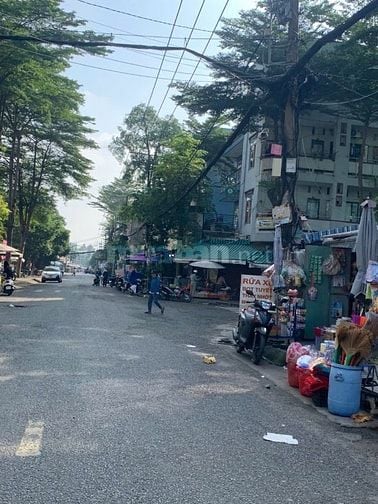 BÁN GẤP NHÀ MẶT TIỀN CHỢ BÌNH CHÁNH