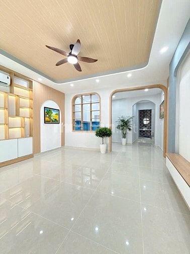 Nhà 1T2L đường Nguyễn Thái Bình, Tân Bình. Nhà đang có hợp đồng thuê