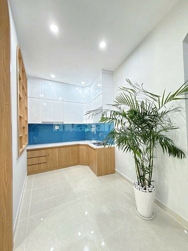 Nhà 1T2L đường Nguyễn Thái Bình, Tân Bình. Nhà đang có hợp đồng thuê