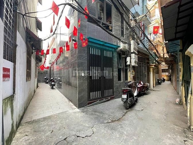 Nhà Lô góc Bùi Xương Trạch, DT 38m 5 tầng MT 4.4m, Giá TL 8.31 tỷ 