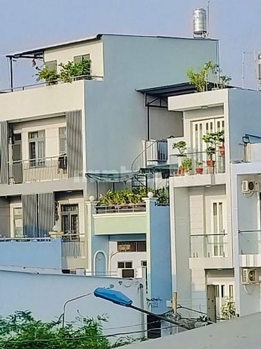 Bán gấp nhà HXH Lạc Long Quân Quận 11, giá tốt chỉ 6.99ty