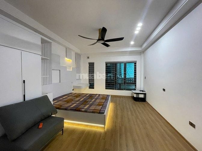 Nhà Lô góc Bùi Xương Trạch, DT 38m 5 tầng MT 4.4m, Giá TL 8.31 tỷ 