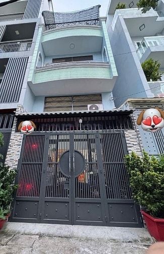 Bán gấp nhà HXH Lạc Long Quân Quận 11, giá tốt chỉ 6.99ty